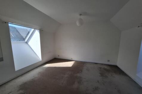 Top floor bedroom.jpg