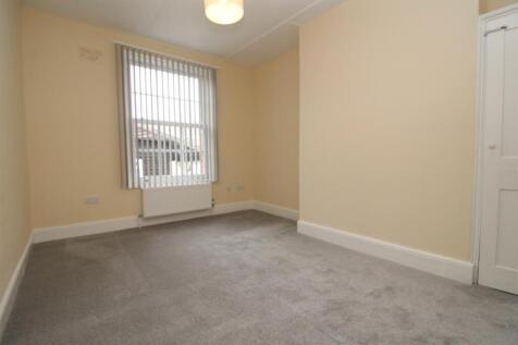 Bedroom 1.JPG