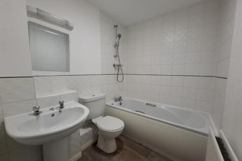 Bathroom.jpg
