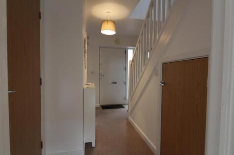 Entrance Hallway.JPG