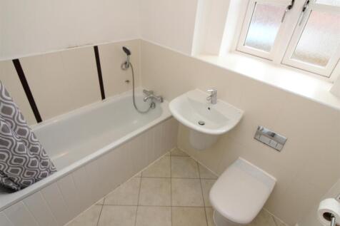 Bathroom.JPG