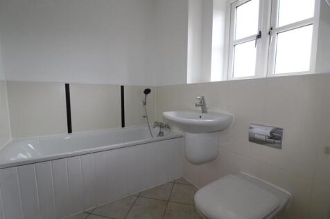 Bathroom.JPG