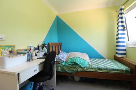 Bedroom 3.JPG