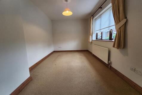 Bedroom 3.jpg