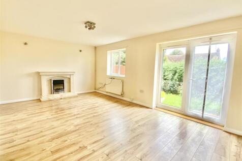 Lounge/ Dining Room