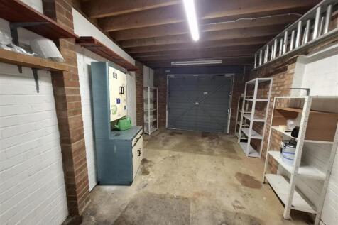 Garage.jpg