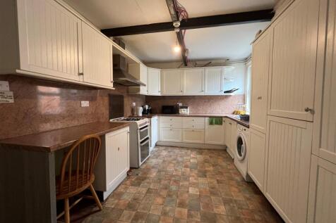 Kitchen view 2.jpg