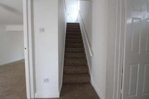 Entrance Hallway.JPG
