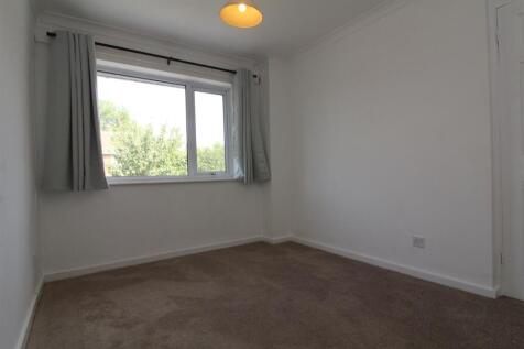 Bedroom 1.JPG