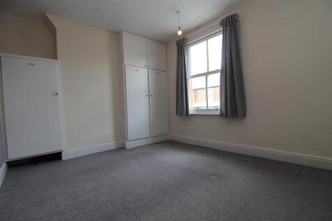 Bedroom 1.JPG