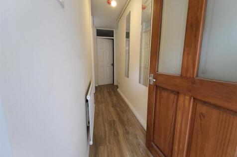 Hallway.jpg