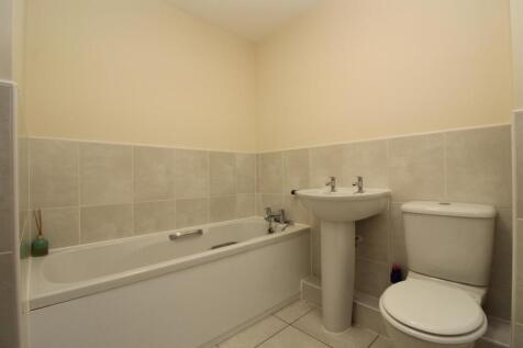 Bathroom.JPG