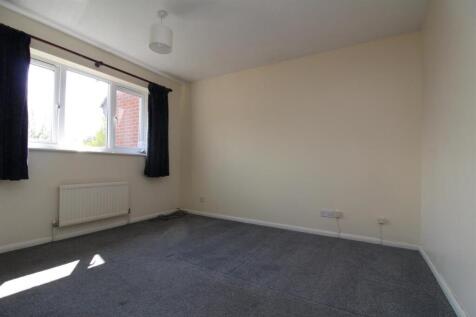 Bedroom 1.JPG