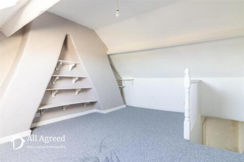 ATTIC ROOM