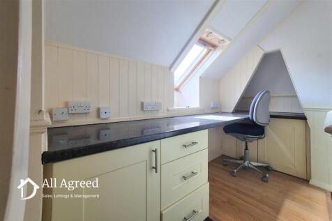 LOFT ROOM