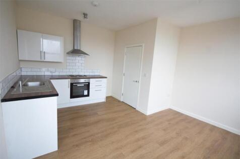 KITCHEN / LIVING