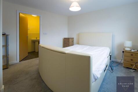 Roe Drive-22.jpg