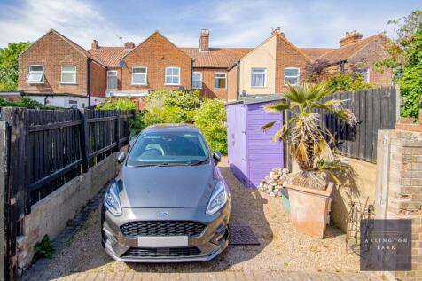 Hughenden-03.jpg