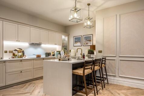 Show Apartment