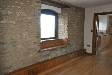 Dining Room Windo...