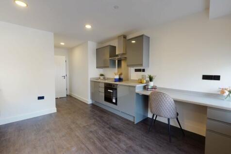 2-4-Albert-Street-St