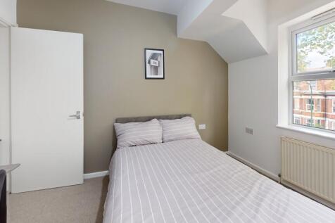 45-Lenton-Blvd-Bedro
