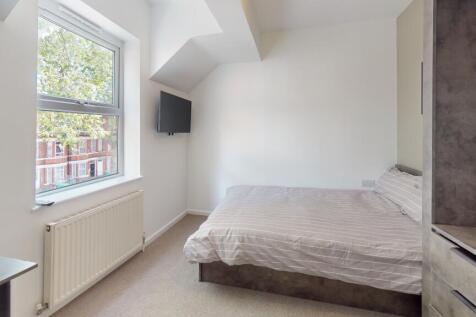 45-Lenton-Blvd-Bedro