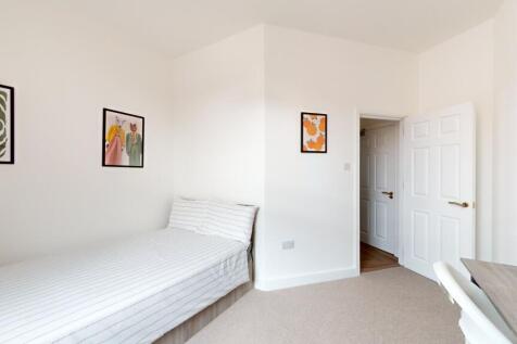 The-Grove-Flat-6-100