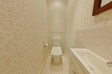 First Floor Separate Wc