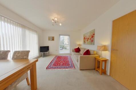 Open Plan Living Room  -  Kitchen