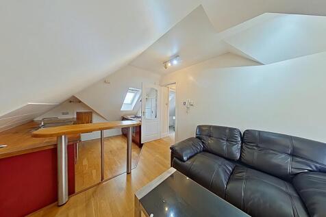Open Plan Living Room - Kitche