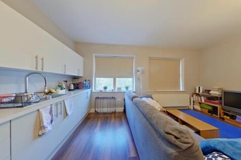 Open plan kitchen  - living room