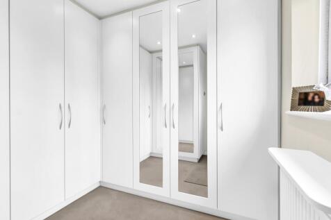 Bedroom 4 - Dressing Room