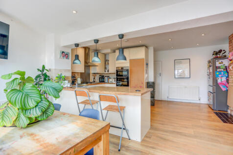 kitchendiner3