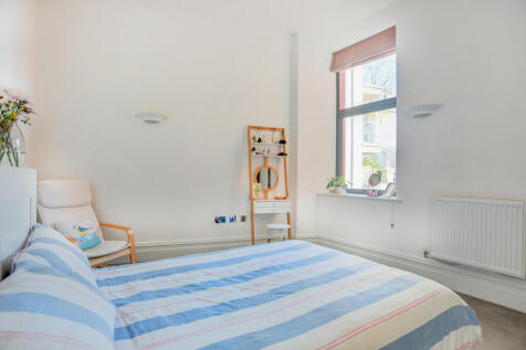 bedroom2