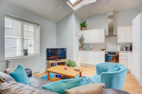 livingroomkitchen2