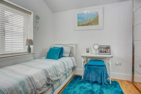 bedroom2