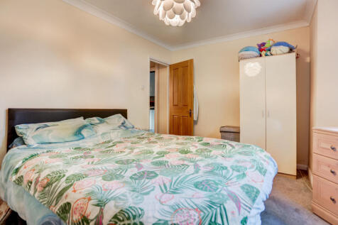 bedroom2