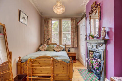 bedroom5