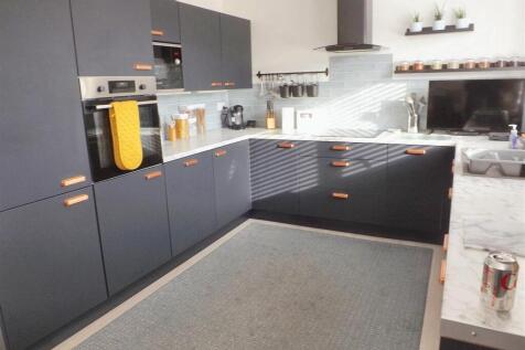KITCHEN-DINER