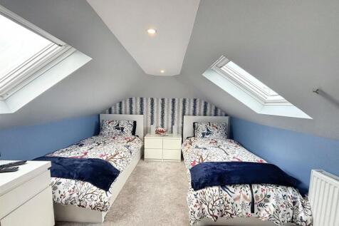 ATTIC ROOM