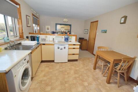 KITCHEN-DINER