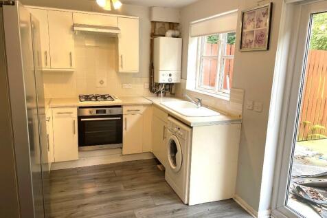 Kitchen 4.5m x 2.7m