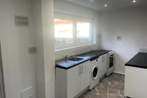 Kitchen 4.9m x 3.8m