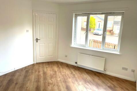 Lounge 3.9m x 3.6m