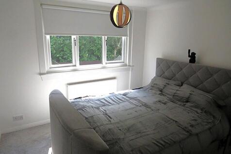 Bed 1. 3.5m x 3.0m