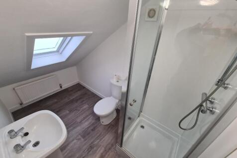 Bed 4. Ensuite