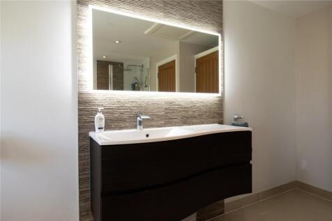 Main Family Bathroom
