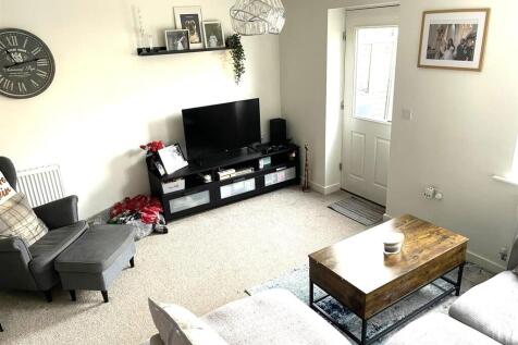 30 kings grove lounge.jpg