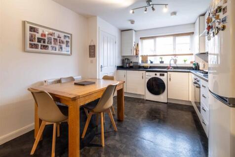 Kitchen(2).jpg